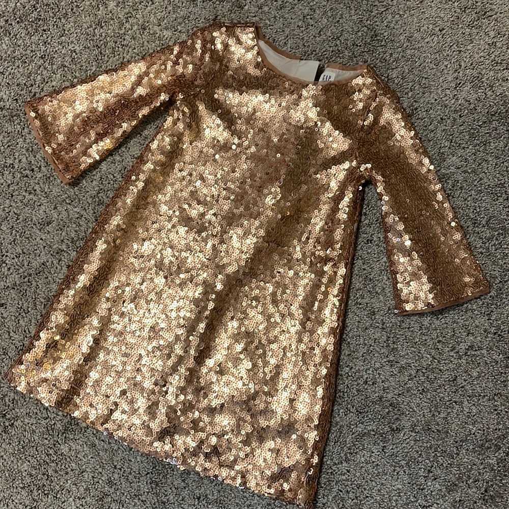 Girls size S rose gold Gap sequined lined dress.